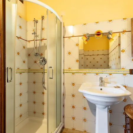 By Posarellivillas Villa Asís