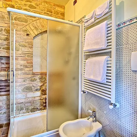 By Posarellivillas *