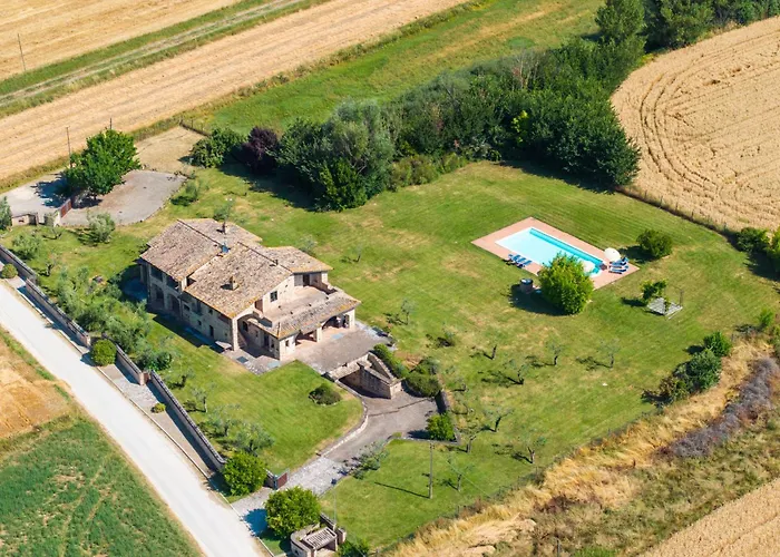 By Posarellivillas *