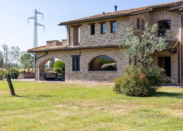 Vila By Posarellivillas